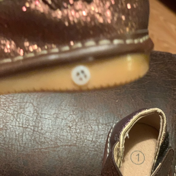 Brown glitter sparkling infant shoes - Picture 4 of 4